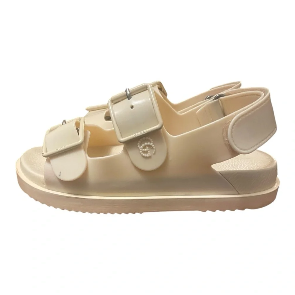 Gucci Women's Isla Double G Logo Rubber Sandals Dusty White Size 38 US 8